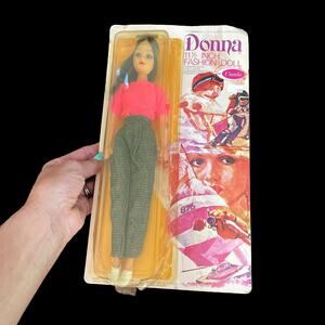 Uneeda Donna Fashion Doll 11.5" Vintage 1970s Original Packaging #1976 READ